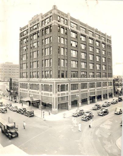 Caward Building in Waterloo - 1939